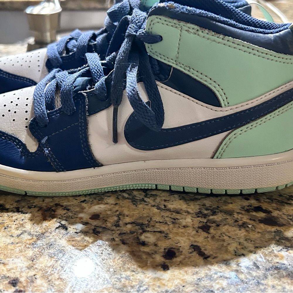 Nike Air Jordan 1 Mid Kids Sneakers Navy/White/Green